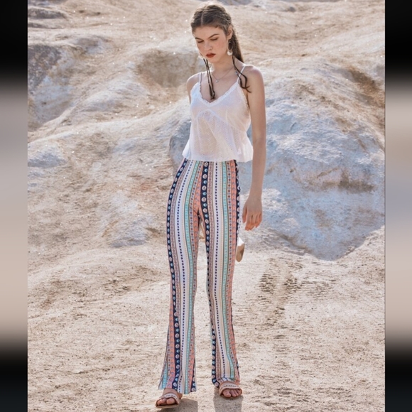 5️⃣ for 2️⃣5️⃣ Tribal Bell Bottoms | Multicolor Boho Hippie Style, Size 0XL - Picture 3 of 5